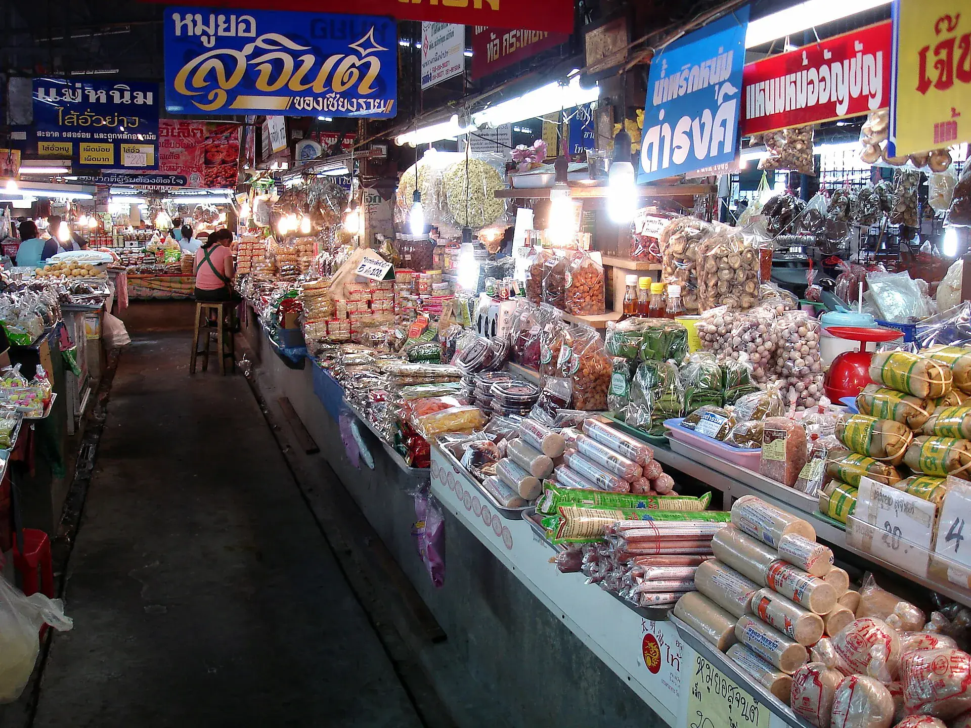 Market stalls in Chiang Mai, Thailand, showing an everyday local market environment.